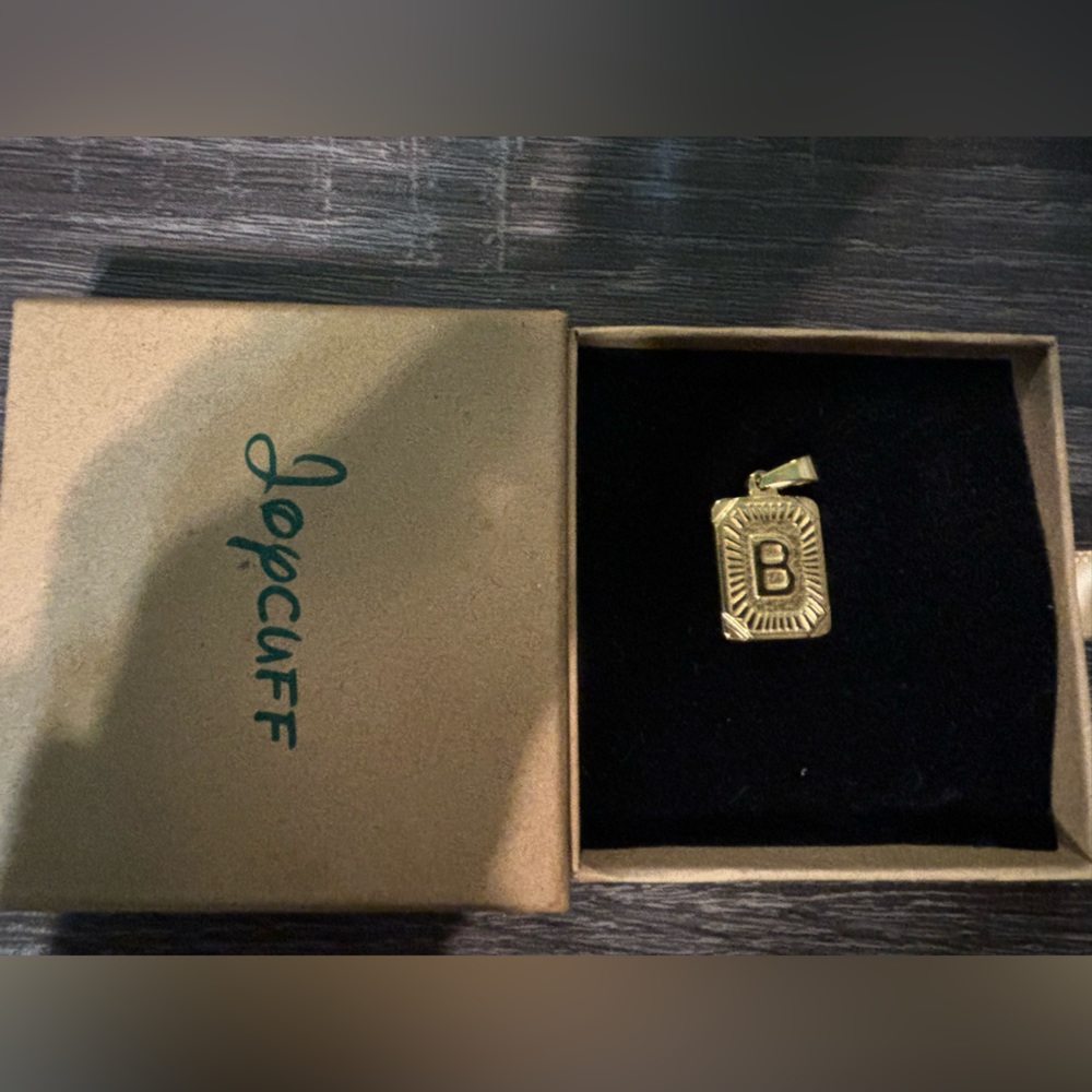 “B” pendant Only Rectangle Initial Letter